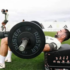 马卡：皇马将在3周内参加7场比赛，球员目前状态出色